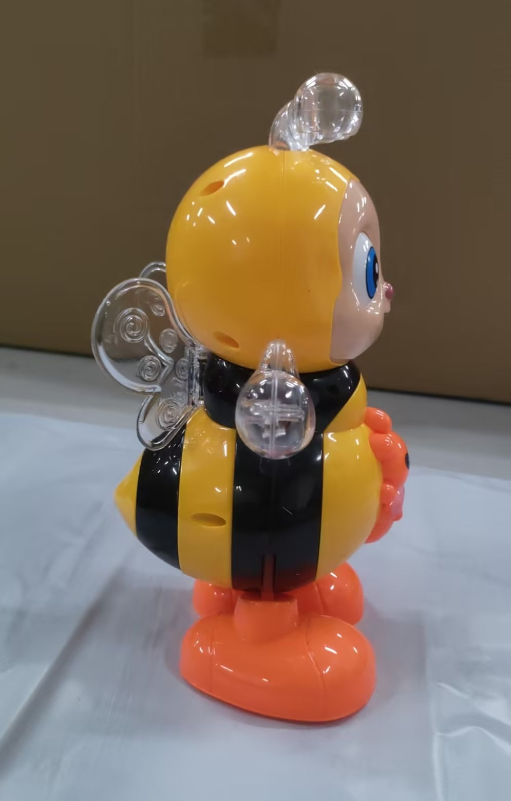 Abejita Chiquitita Dancing Bee Toy – Music, Lights & Dancing Fun for Kids